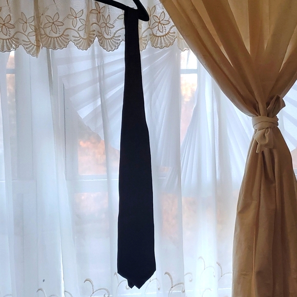 Izod tie - Picture 6 of 7